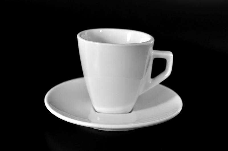 Porcelánový šálek s podšálkem SARA L 230 ml