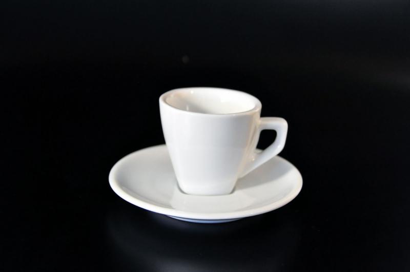 Porcelánový šálek s podšálkem SARA S 70 ml
